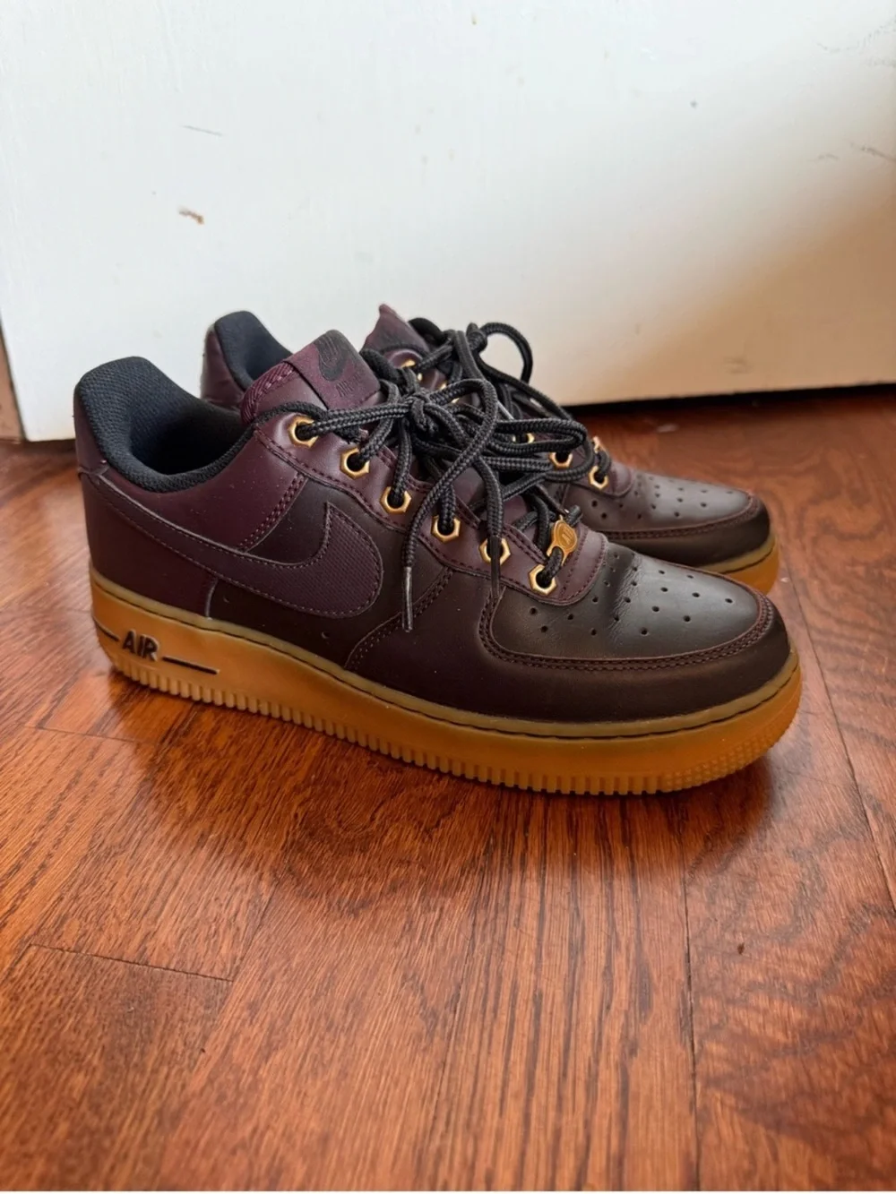 Nike Air Force 1 Low Deep Burgundy Gum men’s size 6 women’s size 7.5